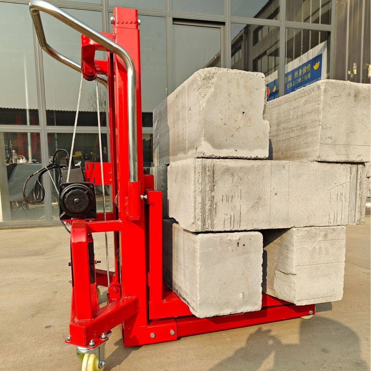 小型装车机电动叉车舞美便携式货拉拉面包车随车叉车货物装卸搬运