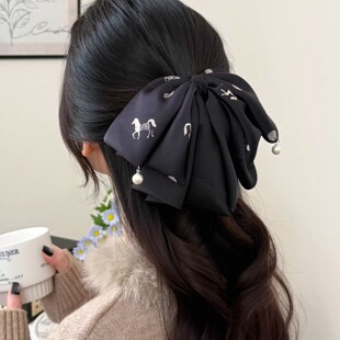 轻奢高级感骏马印花蝴蝶结马尾夹女新款后脑勺半扎发盘发抓夹头饰
