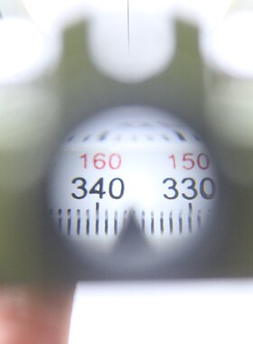 楚达 带坡度指南针 K4075 军绿色锌合金材质 多功能指北针