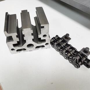 厂家供应热压正负压全自动吸塑机配件新品铝合金大梁导轨链条