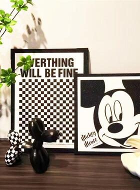 【现货发】北欧客厅黑白灰棋盘格子卡通米奇摆件画 画酒柜床头柜