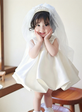 女宝宝生日宴公主裙婴儿2026新款抓周礼服女童拍照白色蓬蓬连衣裙
