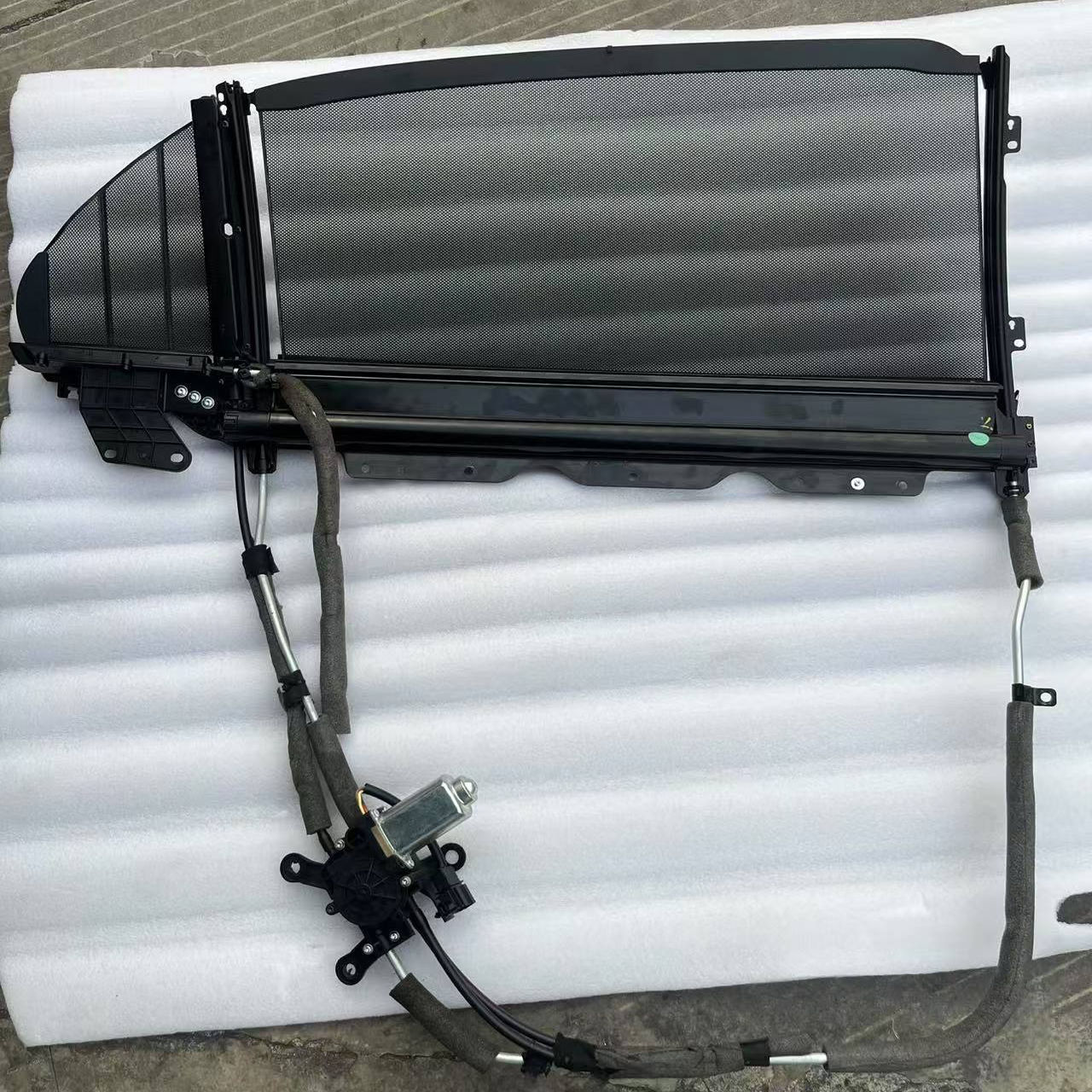 适用于宾利飞驰 添越 慕尚 左右后车门电动窗帘遮阳帘后档隐私帘