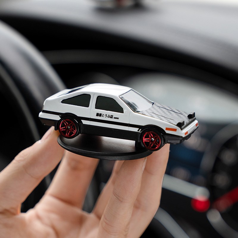 汽车转弯会漂移的AE86车v载摆件创意车内中控台模型装饰品金属合
