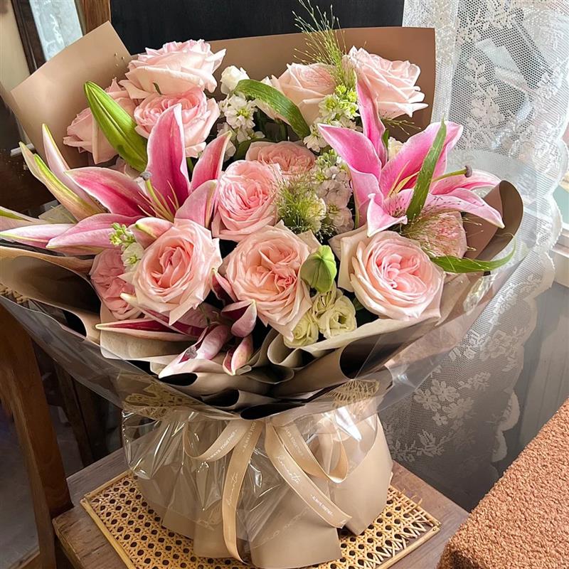 粉红玫瑰百合生日大花束鲜花同城速递配送妈妈长辈探望上海广州店