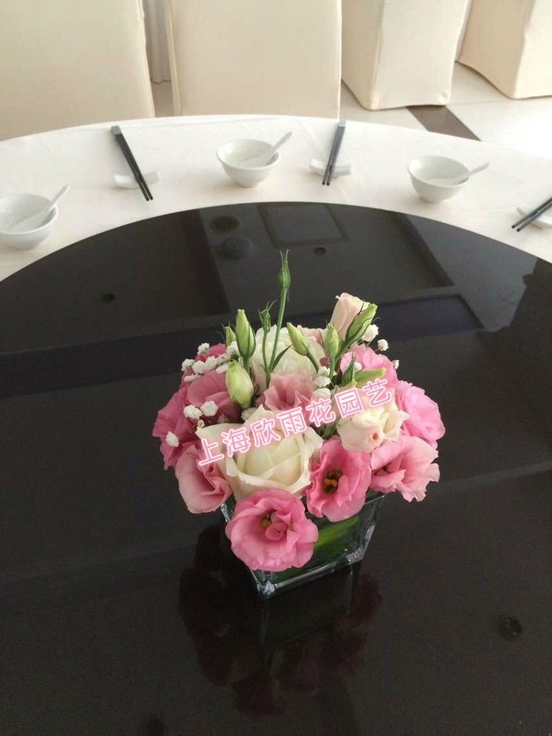 会议桌花婚庆台花酒店桌花演讲台花宴会签到会展台花上海鲜花速递