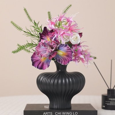 鸢尾花束仿真花手捧花假花装饰家居花艺摆件餐桌民宿场景布置假花
