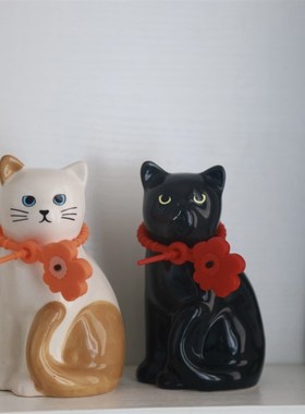 可爱猫陶瓷摆件 手绘猫咪陶瓷花瓶笔筒收纳桶 小花瓶 化妆刷收纳