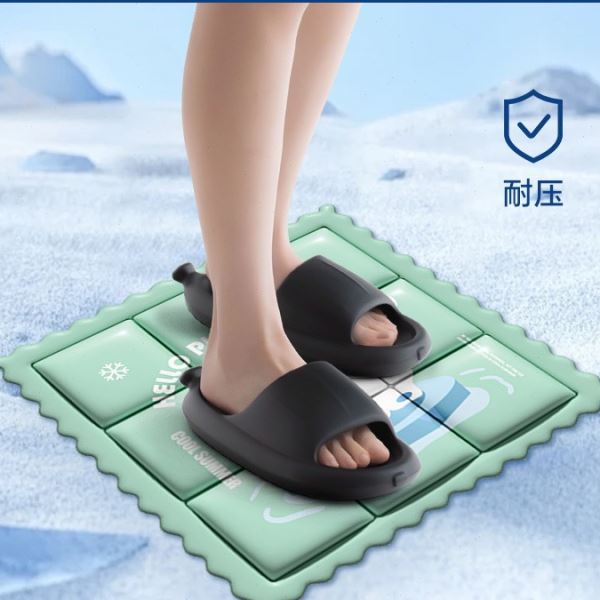 夏季降温冰垫坐垫学生汽车公室水垫凝胶免注水宠物冰凉垫水床垫