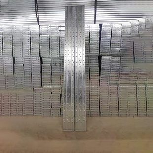 长促钢跳板供应建筑脚手架踏板热镀锌钢跳板米3米钢架板现货