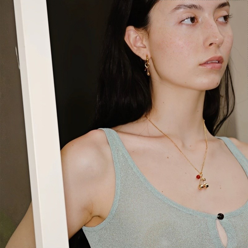 新款碎石流苏项链樱桃吊坠叠带锁骨链轻奢复古金色耳环女