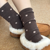 咖色碎花袜子女秋冬无骨纯棉中筒袜ins潮冬天搭雪地靴保暖堆堆袜