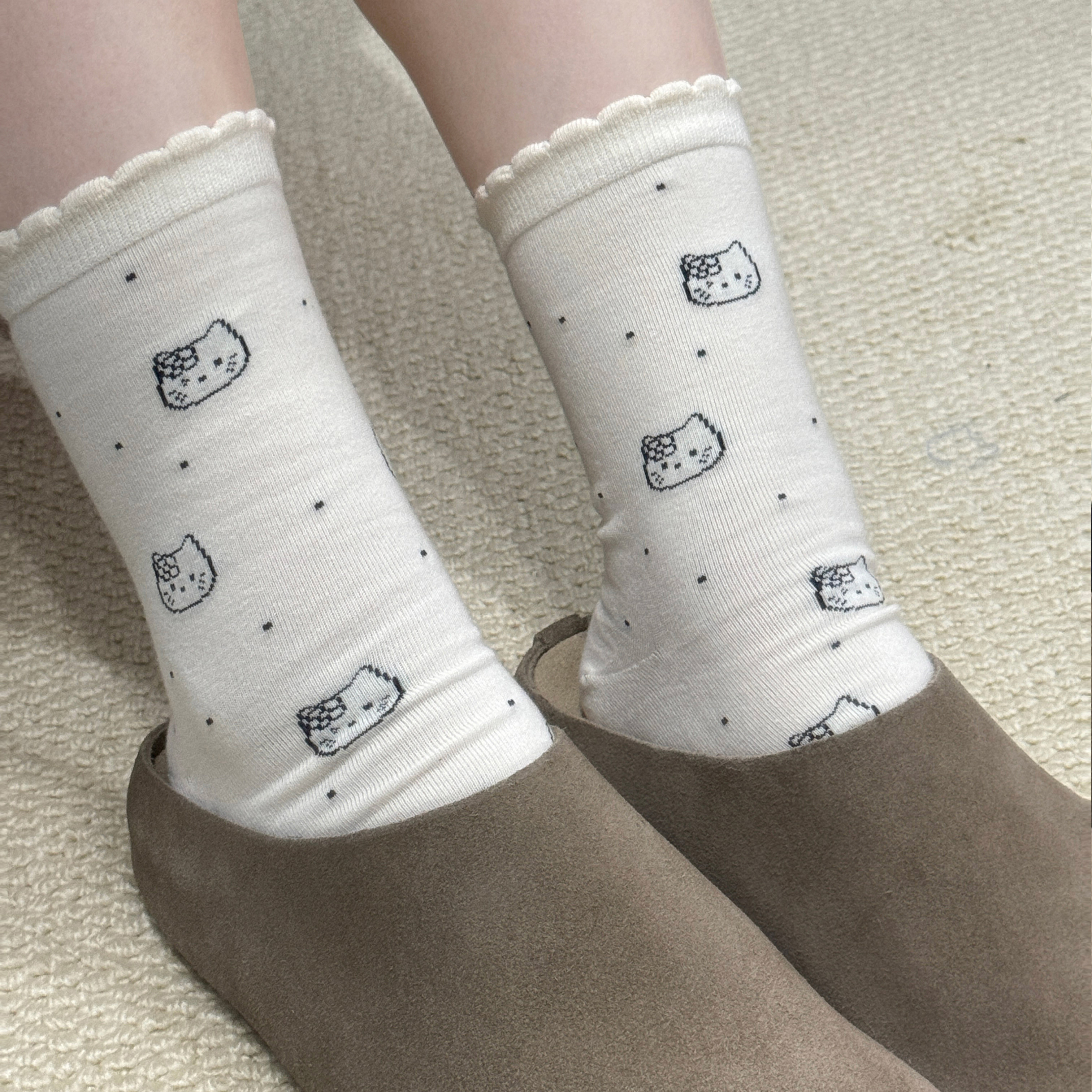 Hello Kitty袜子可爱卡通Kitty中筒袜女ins潮凯蒂猫长袜配勃肯鞋,女士内衣/男士内衣/家居服,中筒袜,淘宝优惠券,粉丝福利购,淘宝优惠卷