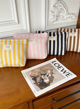 39211清新条纹化妆包女洗漱包袋收纳包大容量便携简约手拿化妆包