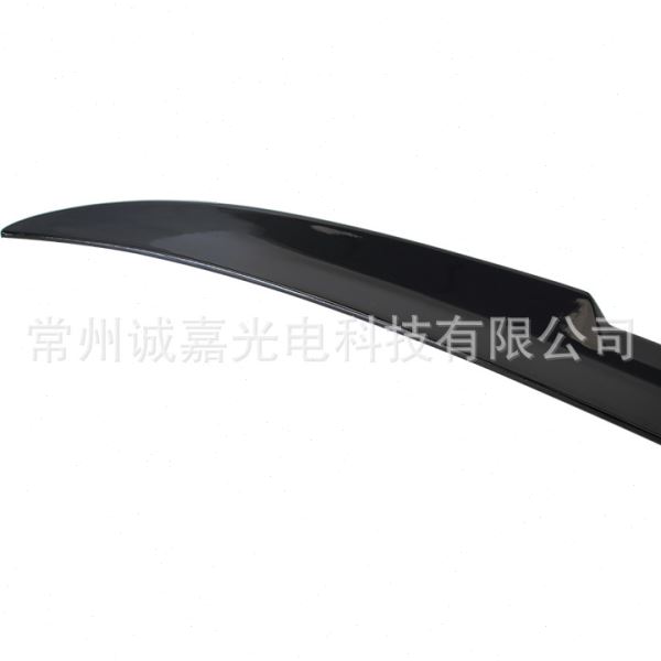适用于马3系F30 F35改装M4款尾翼 亮黑尾翼 后扰流 定风翼
