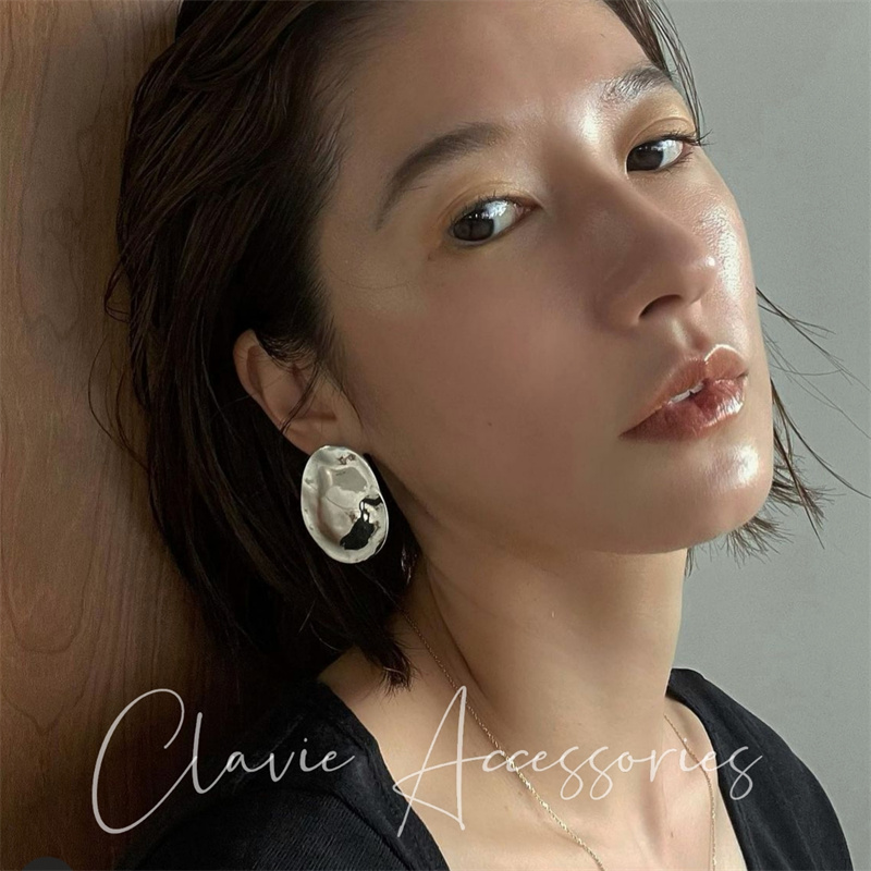 clane松本惠奈n同款小众高级感不规则夸张大潮酷金银色耳钉环耳夹