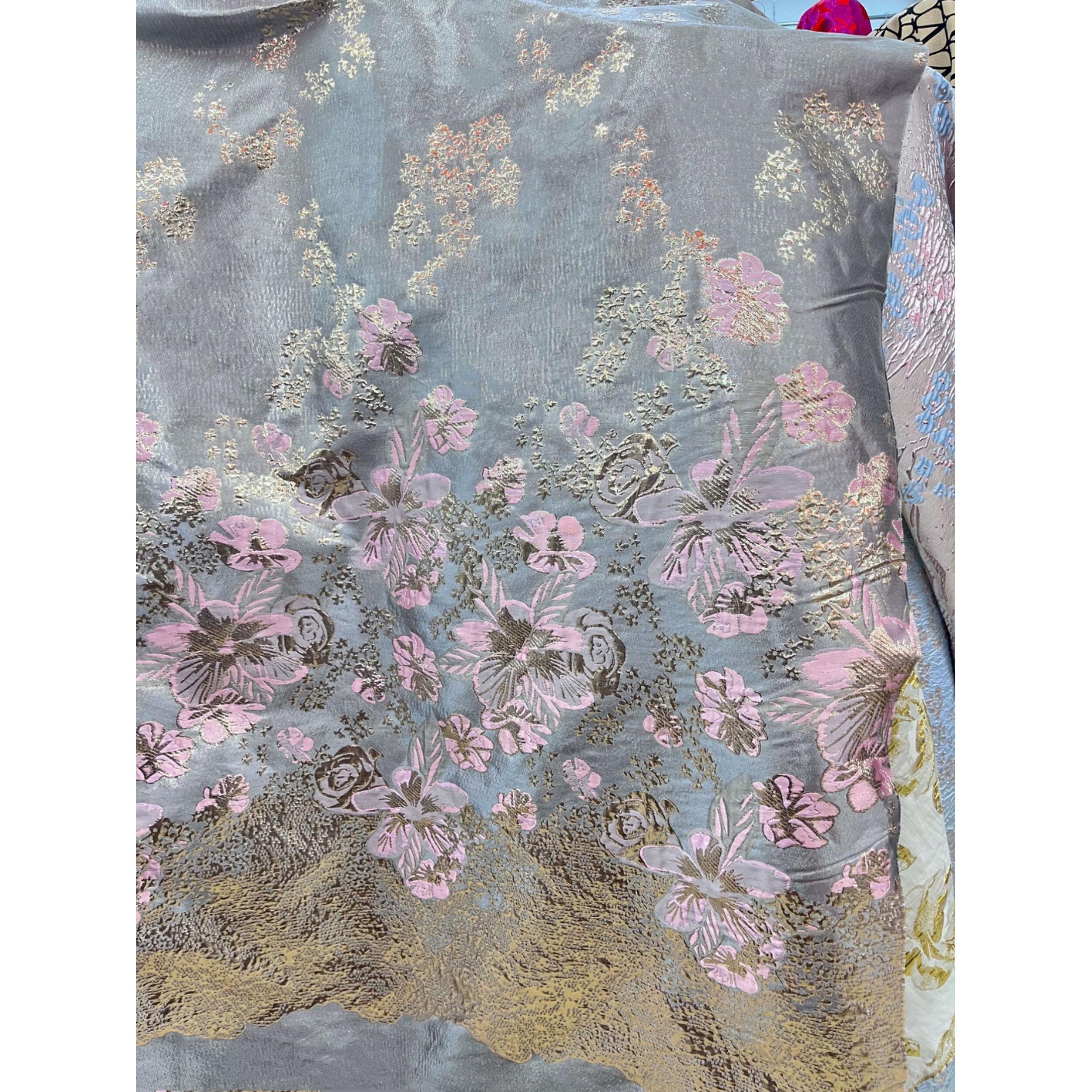 欧美粉花金丝定位立体浮雕织锦提花面料连衣裙礼服旗袍重工立体布