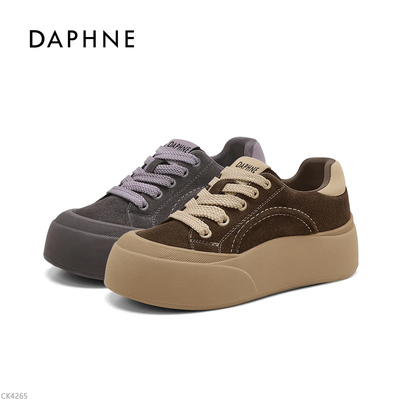达芙妮2025新款秋季时尚休闲板鞋