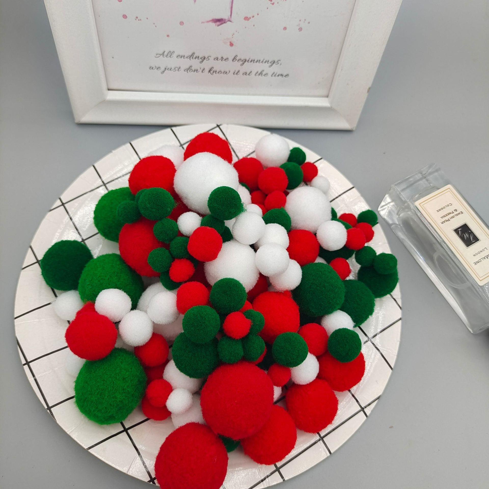 红白绿彩色混装毛球小 diy手工材料包毛绒球圣诞树装饰毛毛球
