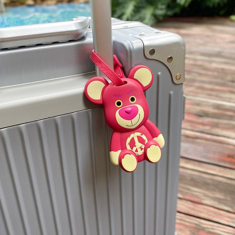 可爱草莓熊行李牌暴力熊旅行箱登机牌定制吊牌行李箱绑带防丢挂件