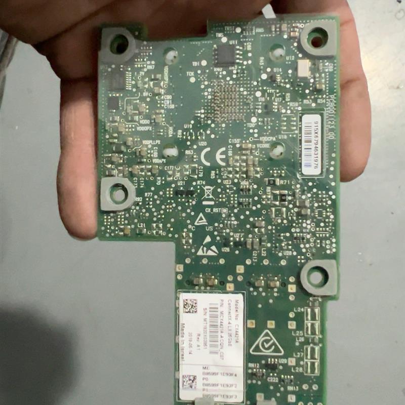 CX4421A 双口 25G网卡。OCP接口