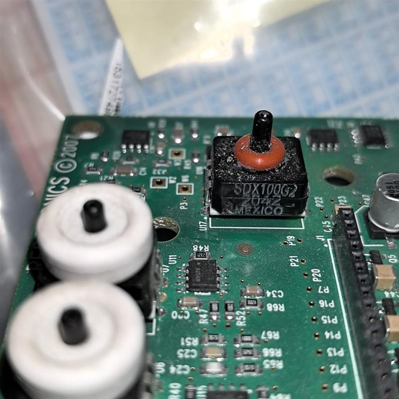 SDX01G2  SDX100G2 一个 SDX15A4一个