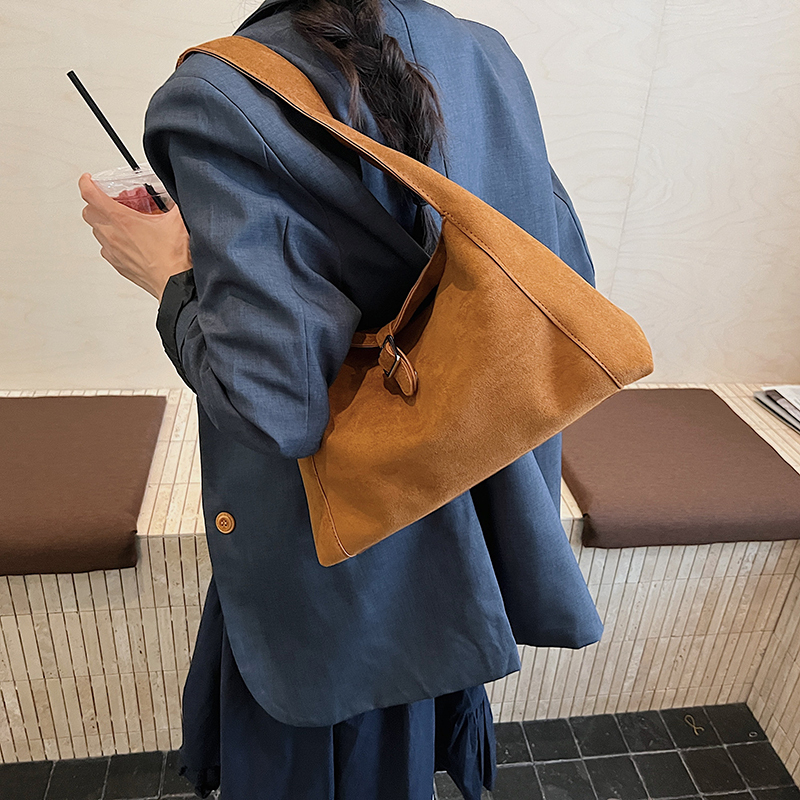 南梨轻奢女包德秋冬系列小众设计