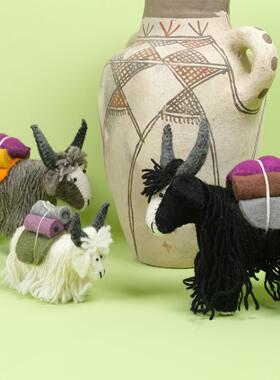 尼泊尔进口毛毡牦牛摆件配饰礼物波西米亚羊毛手工卧室客厅装饰