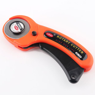 裁刀扁皮截布滚刀裁纸裁剪圆刀手工裁布刀拼布切割滚轮手动圆形刀