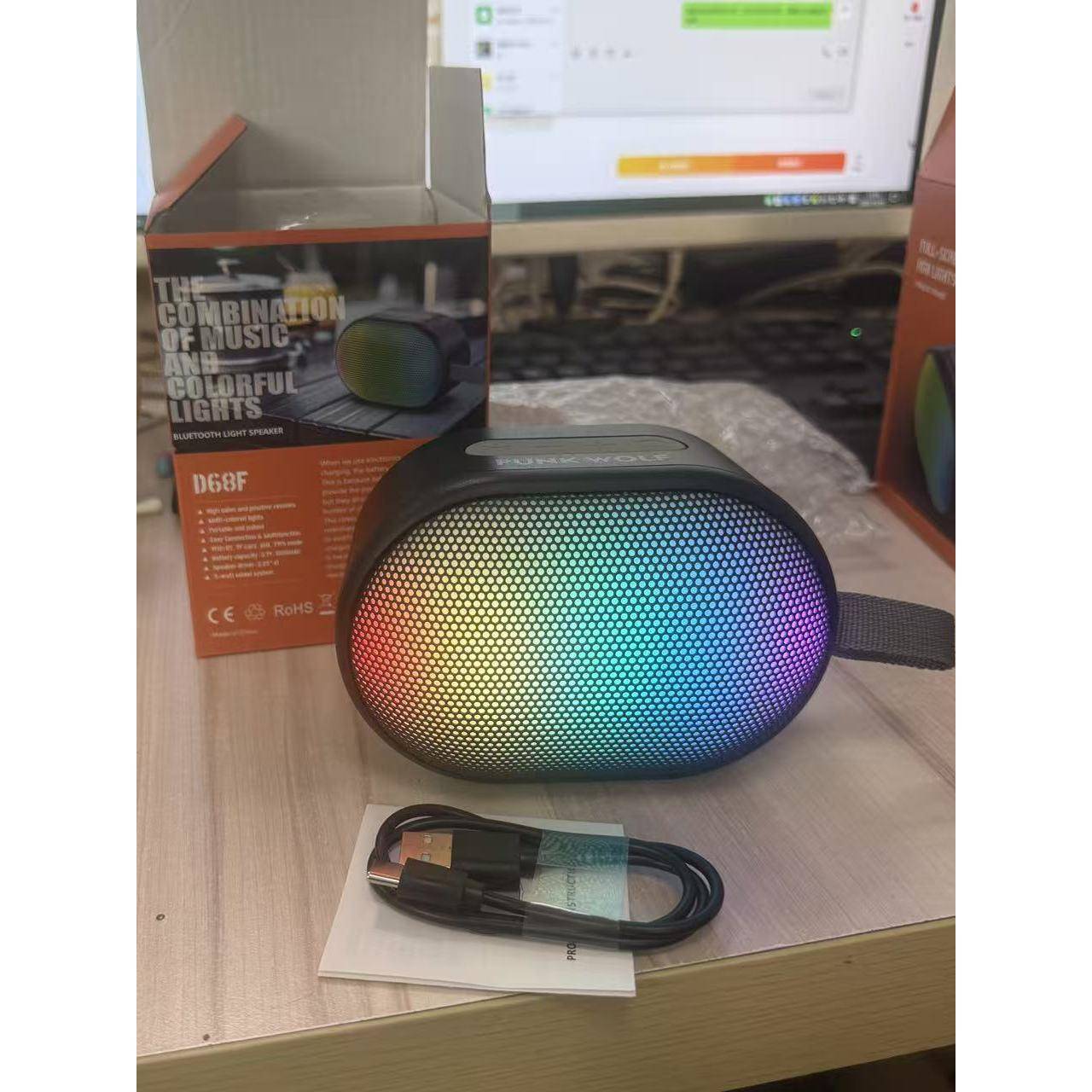 全新PUNK WOLF蓝牙音箱5W 带RGB灯光 支持AUX TF卡音质做工俱佳