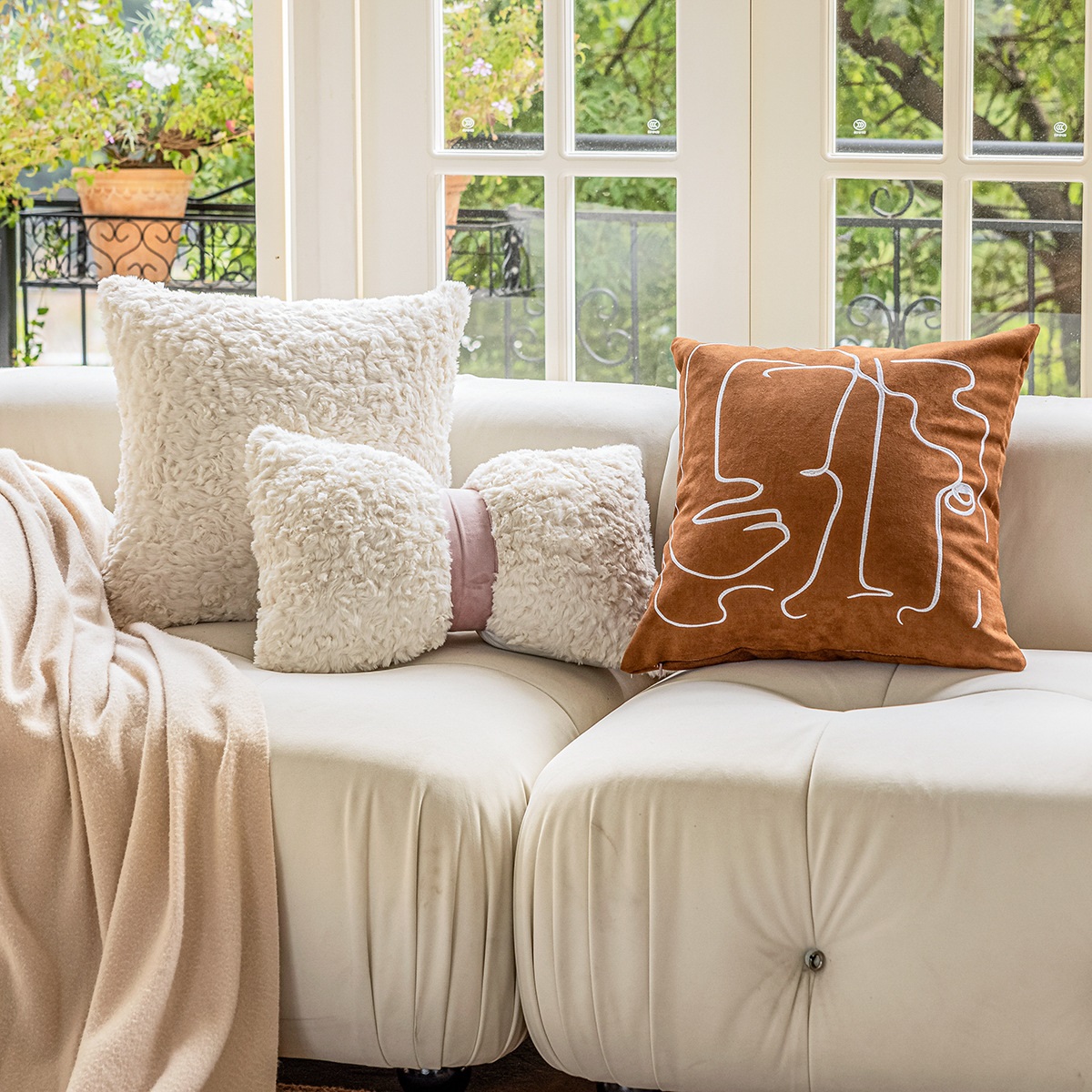 兔毛绒靠枕卧式床头靠垫样板间靠背北欧客厅沙发抱枕套北欧风