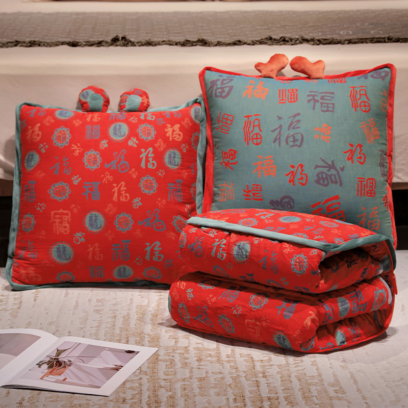 三层纱抱枕被子两用毯子二合一厚沙发汽车靠枕P办公室折叠午睡枕