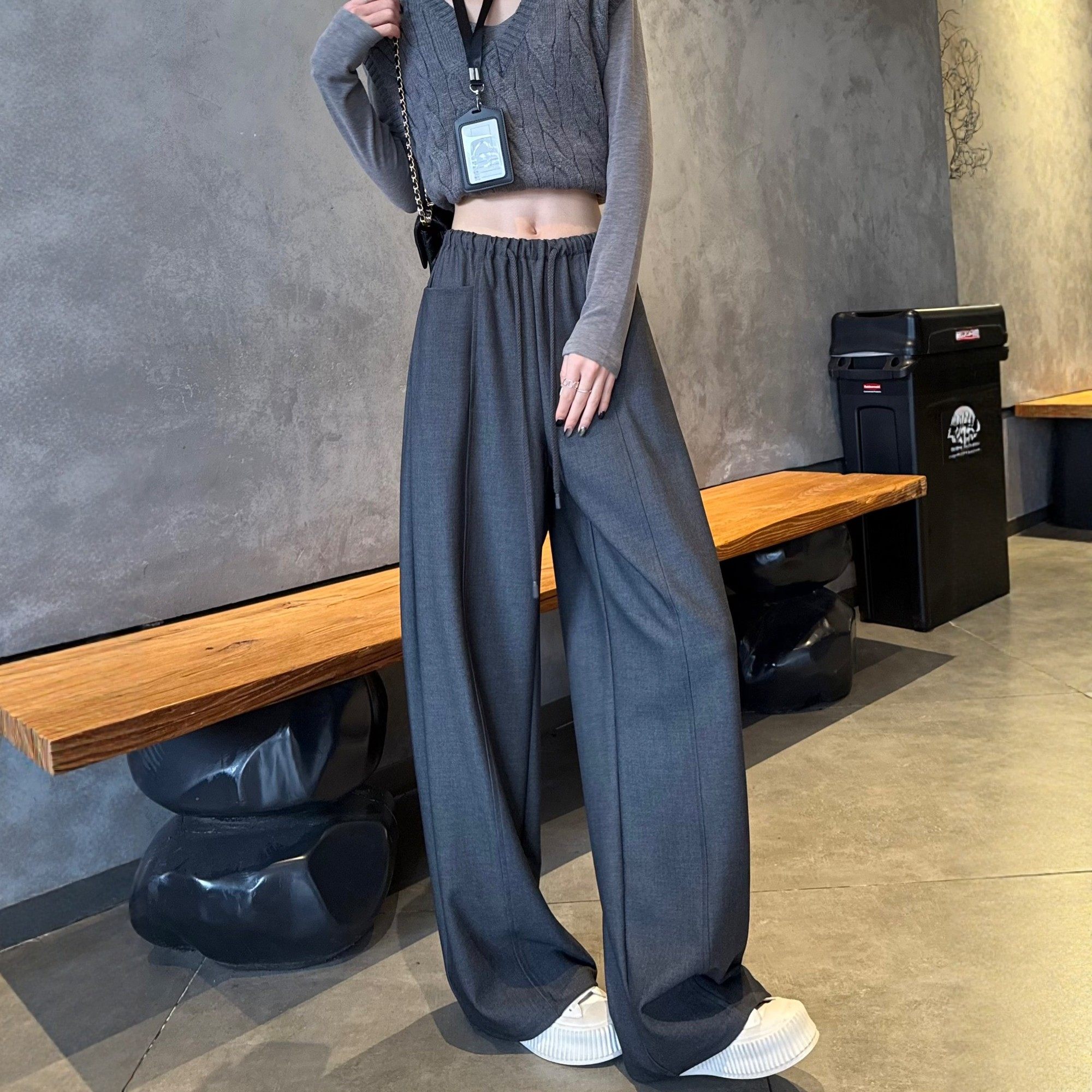 灰色西装阔腿裤女2026春夏高腰休闲抽绳弯刀裤垂坠感酷飒风直筒裤