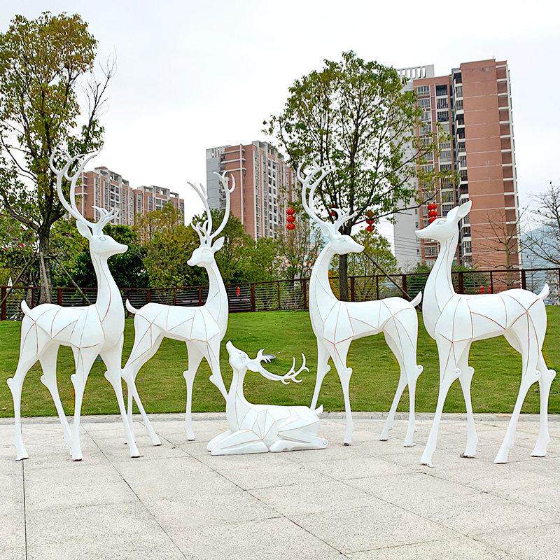 彷真雕塑梅花鹿摆件户外园林景观动物花园婚庆美陈麋鹿装饰房地产