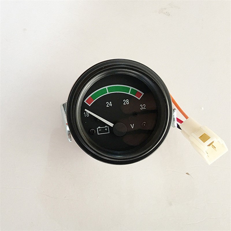电压表18-32v 货车汽车2y4v圆形55mm指针式电压表汽车货车