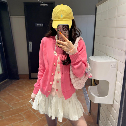 开春韩系穿搭粉色假两件毛衣外套女春秋2025新款针织开衫内搭上衣