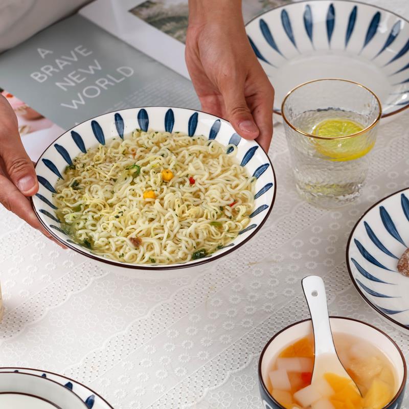 10人用碗碟套装 家用日式陶瓷碗盘组合 北欧网红餐具勺子筷子套装