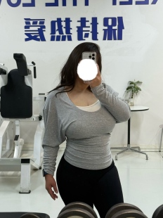 U领运动罩衫瑜伽上衣遮屁股蝙蝠袖宽松修身显瘦2025新款瑜伽罩衫