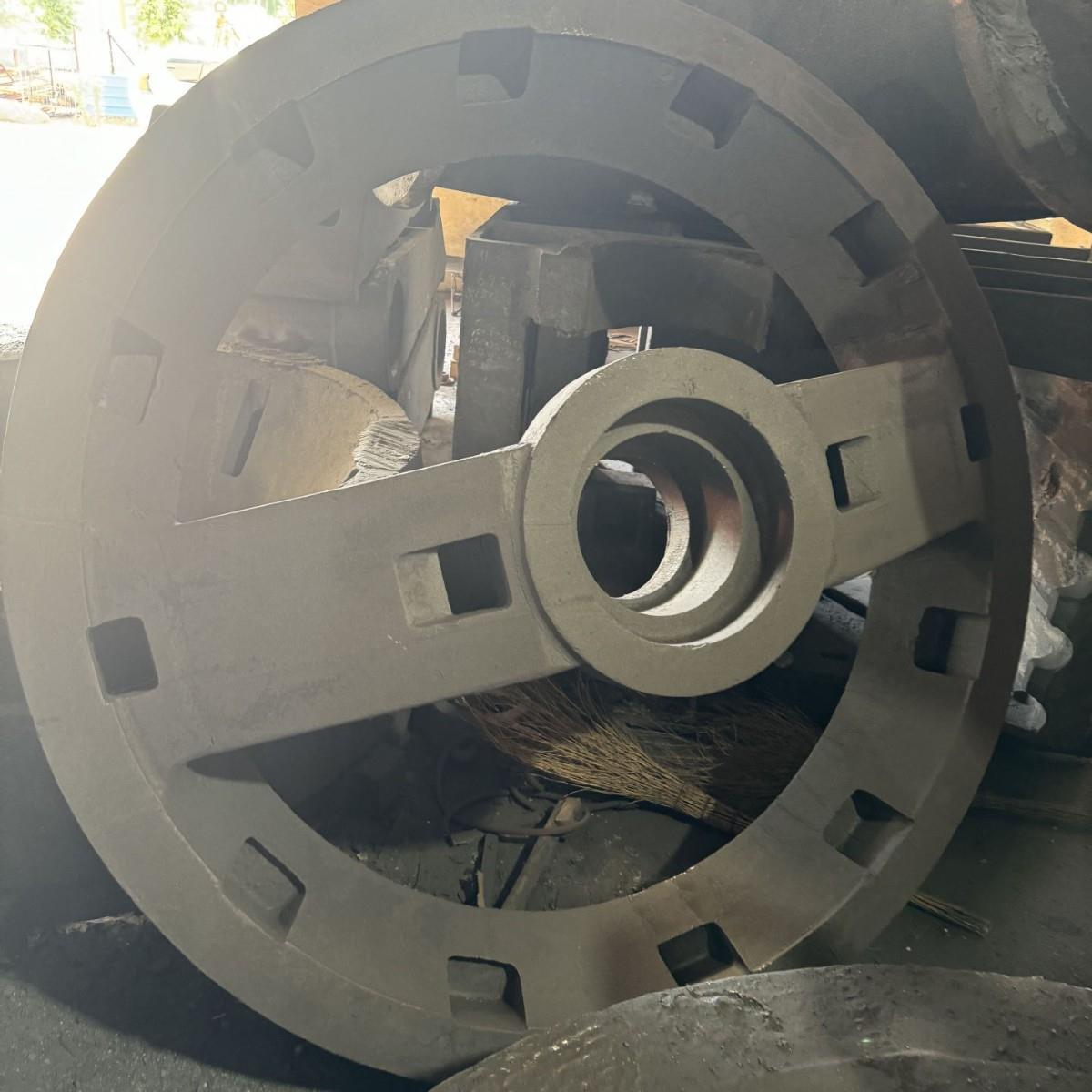 铸钢件翻砂铸造铸铁平台大型机床铸件异型件数控床身铸造加工