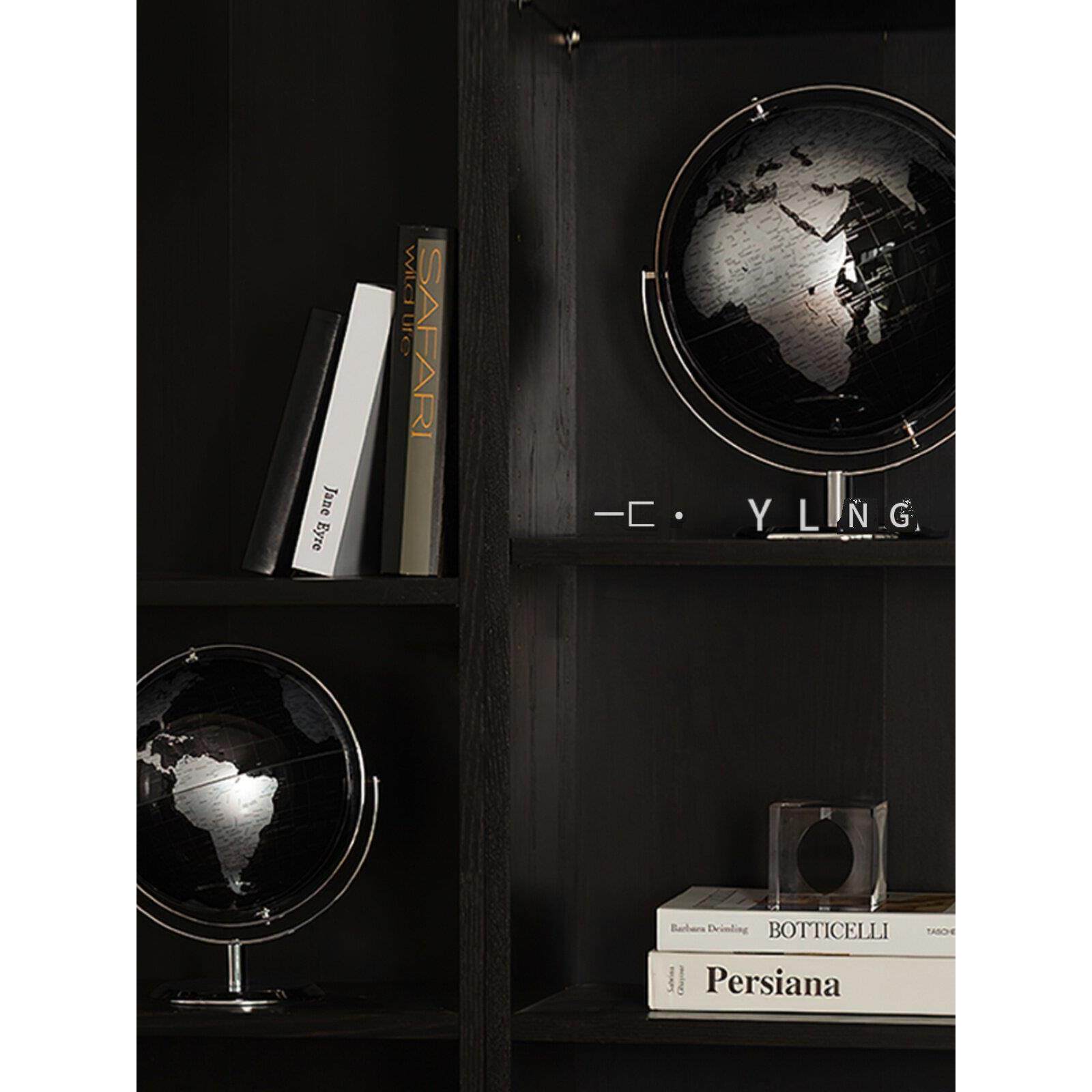 依依现代简约易达豪华环球样板房售楼处民宿书房书桌桌面展示摆件