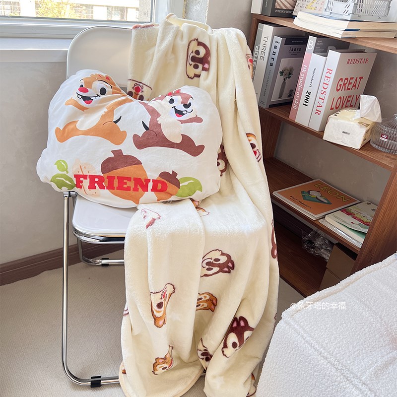 日系可爱卡通花栗鼠弹力绒抱枕空调毯二合一办公宿舍午睡毯车载毯