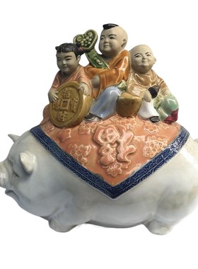 石湾公仔陶瓷家居装饰摆件潘柏林年代生肖猪人物招财童子福星临门