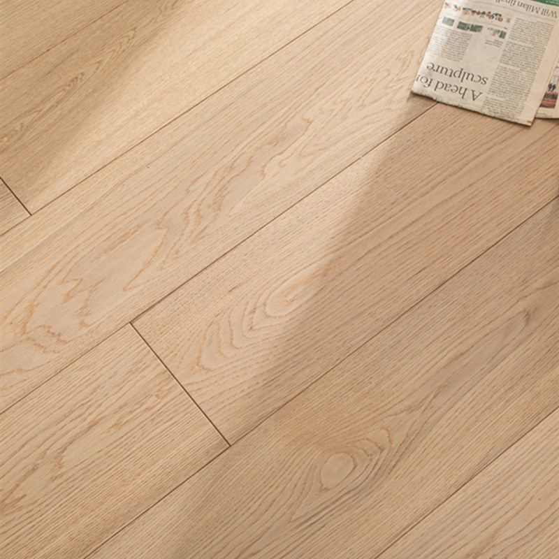 A本色橡木地暖锁扣纯实木地板室内灰色人字拼南浔厂家直销原木色