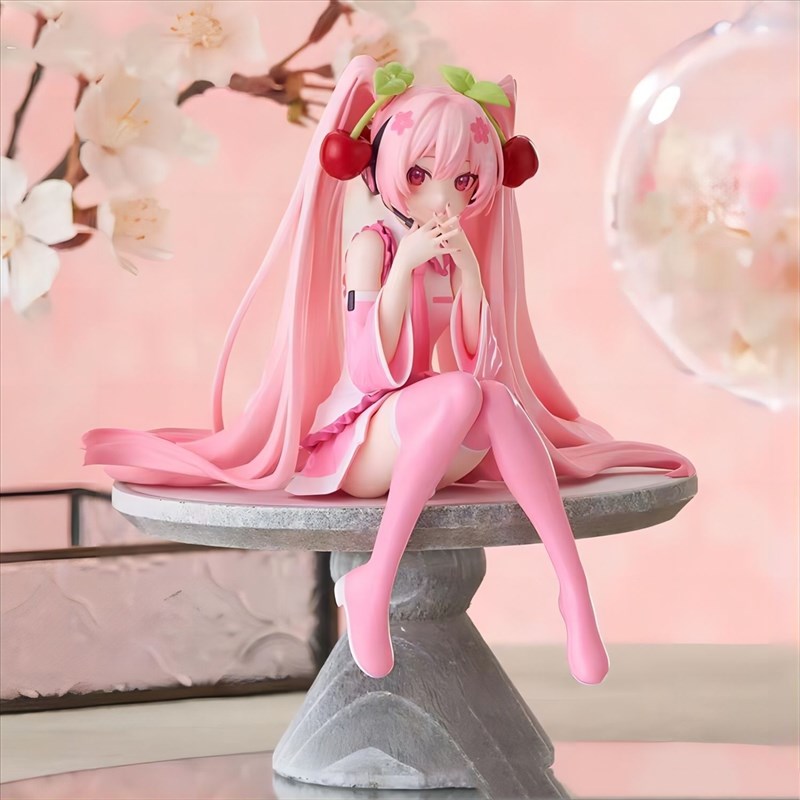坐姿未来初音手办海景房机箱内部显卡支撑手办可爱动漫摆件装饰品