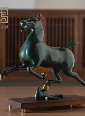 黄铜仿古青铜器马踏飞燕中式摆件家居客厅玄关办公室高档摆件礼品