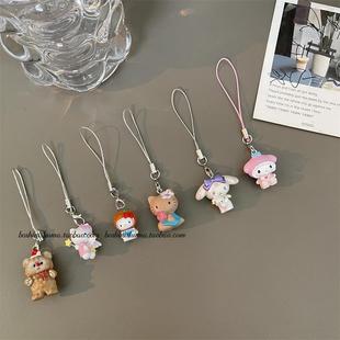 可爱迷你版KT猫奶嘴美乐蒂挂件手机壳相机包包通用挂绳公仔装饰品