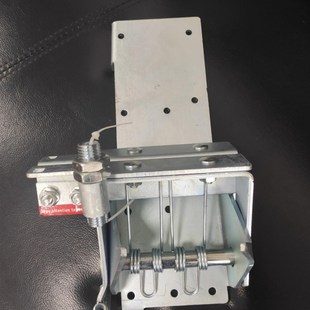 电动翻板车库门卷帘门配件底轮支架铰链吊脚推拉提升门板挂绳轮座