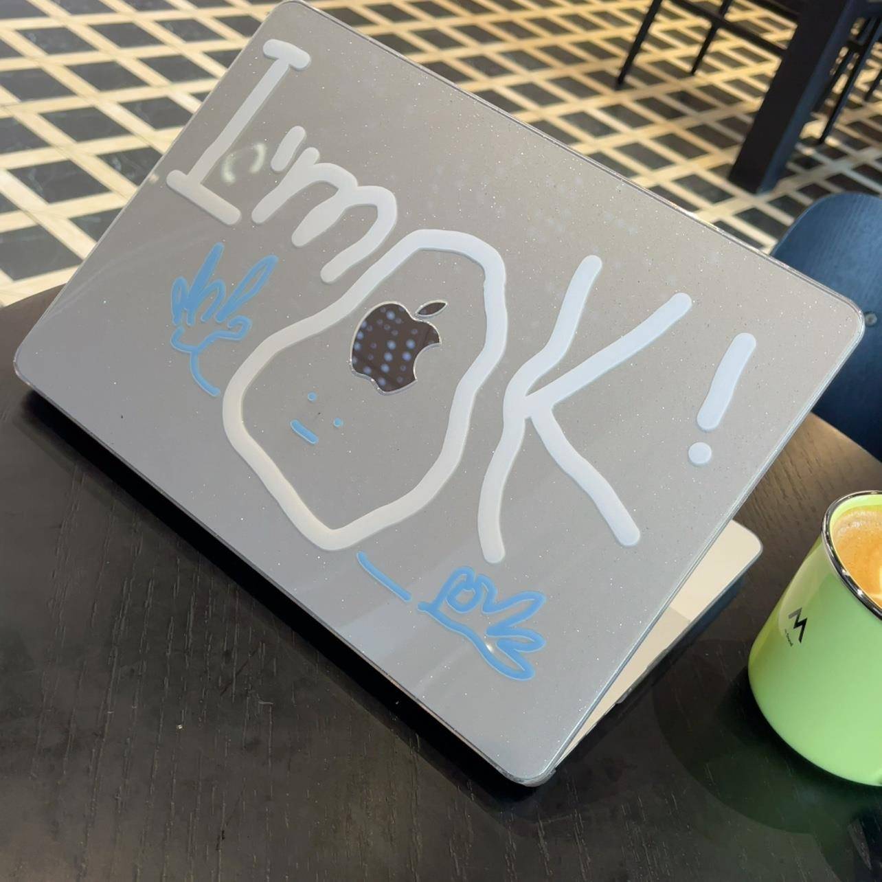 汪三岁原创「imok」MacBook细闪保护壳苹 果笔记本2024款M4pro14寸16寸air13寸M1/M2/M3保护套配件