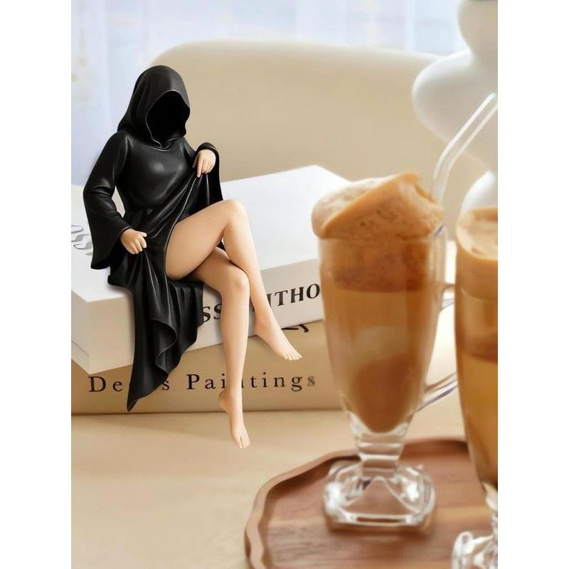 跨境手办新款万圣节Mysterious statue 黑袍女王装饰品摆件艺术