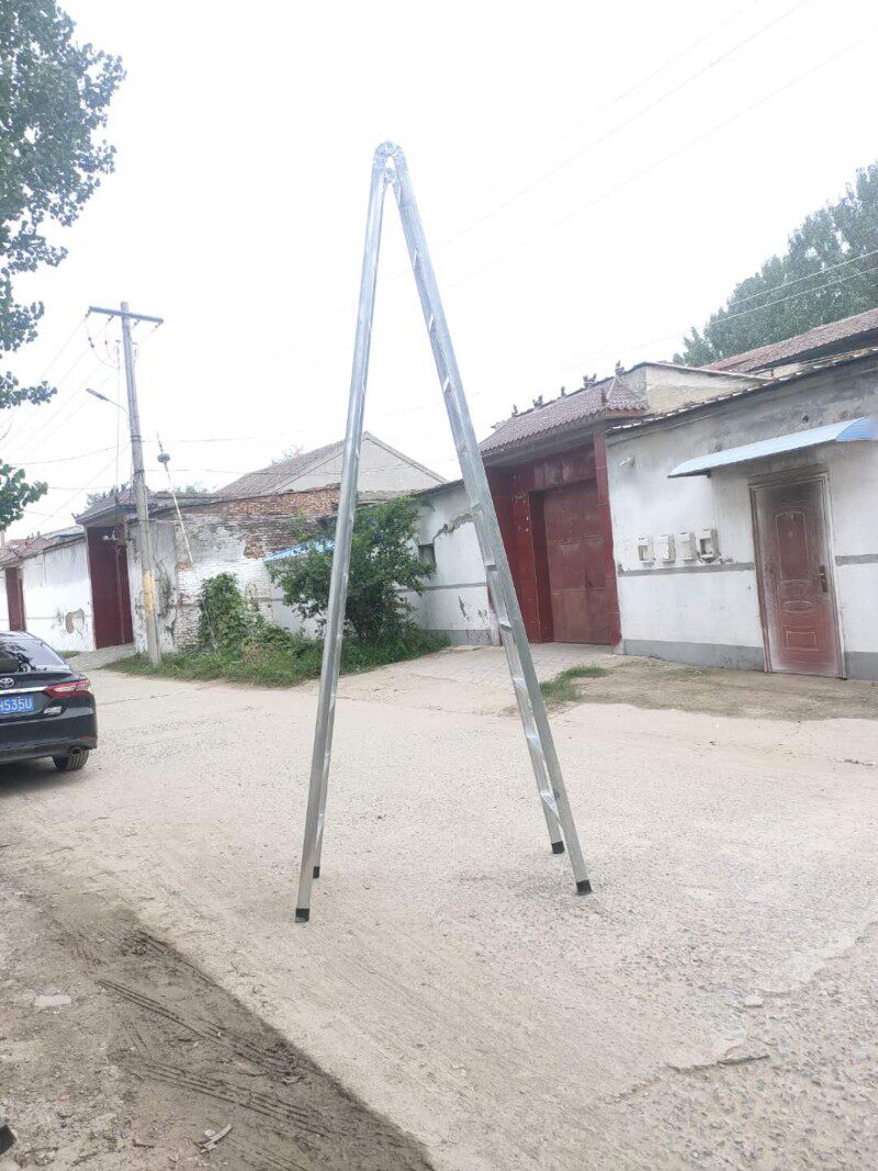 5米米钢管工程梯装修梯加厚人字梯楼铁梯